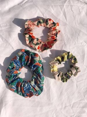 Pack of Three Linen Scrunchies - Chillax.co
