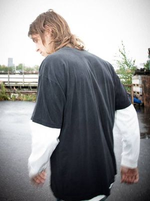 Uno Everyday Tee Black relaxed fit tee | Nudie Jeans