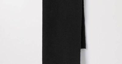 Black Cashmere Wool Scarf | Italian Recycled Wool | Asket