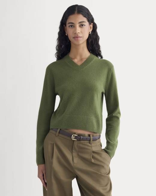 Cashmere Cropped High-V Sweater | Forest Green