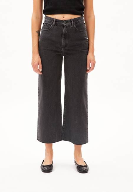 ENIJAA CROPPED| ebony black