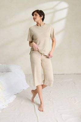 Oversized Tee + Capri Pant