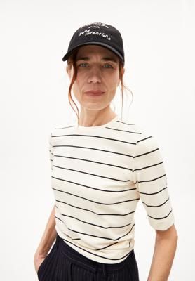 Tops JAANISARA FINE STRIPE in oatmilk-black by ARMEDANGELS