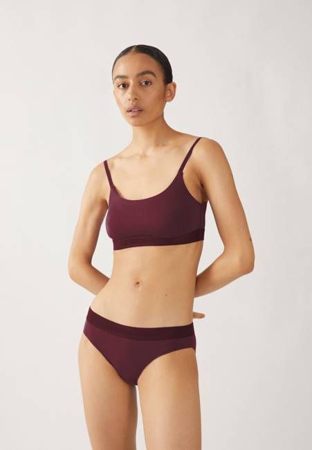 TRINAA BRIEF | cranberry juice