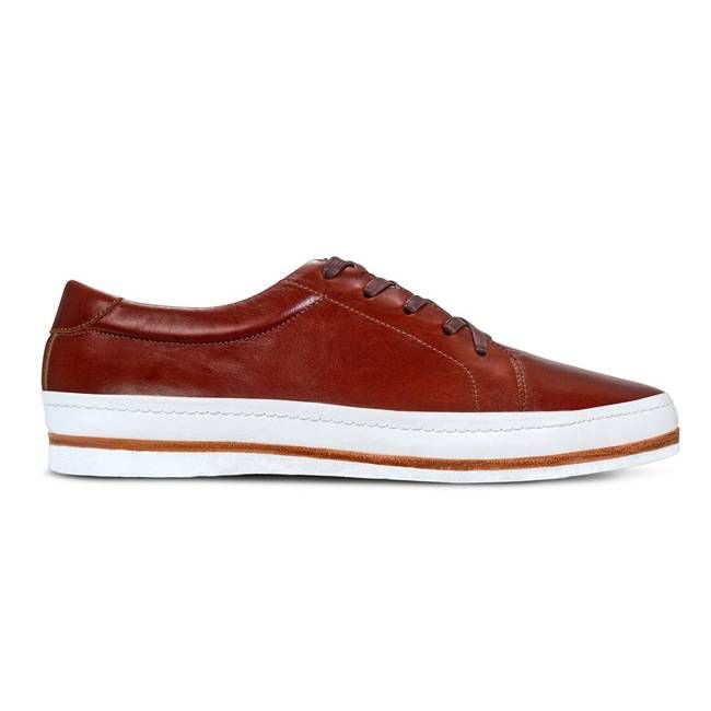 The Men's Brisa in Chestnut ~ Standard/Narrow