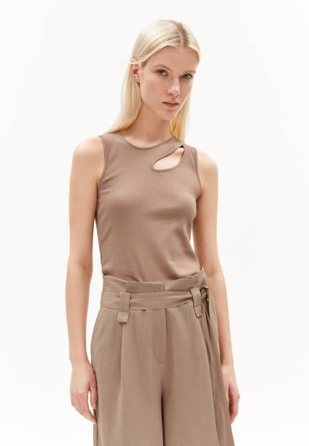 NIKAATAA | cinnamon dust