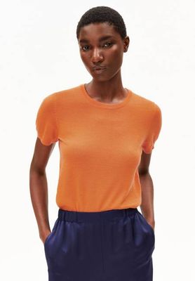 GUILIAA STRICKT-SHIRT AUS MERINOWOLLE | amberglow