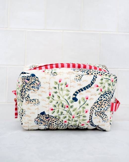 Bagheera - Quilted Pouch - Wedding Cake