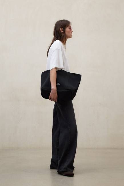 PLAIN BLACK MARTA TIKA SHOPPER BAG