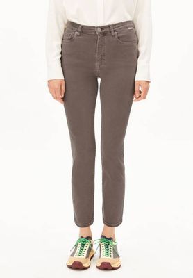 LEJAANI SLIM JEAN | walnut cream