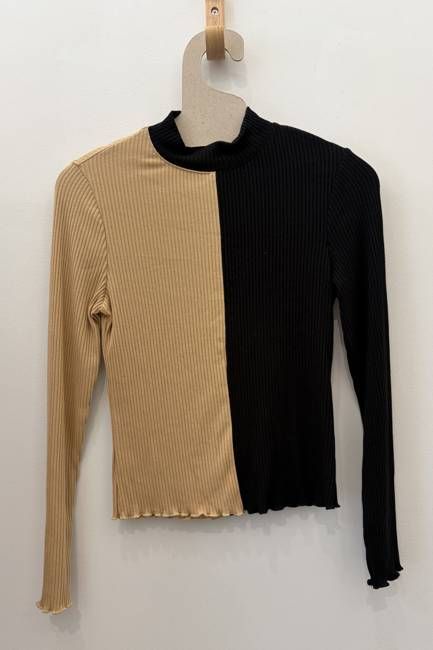Sample Sale Gigi Top in Latte/Black Rib