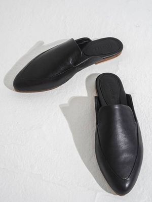 Love78 Leather Slipper