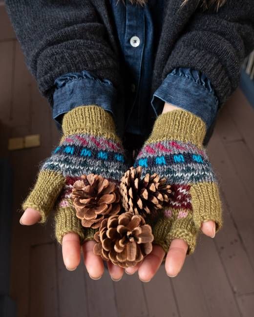 Isla Fair Isle Fingerless Gloves in Lime
