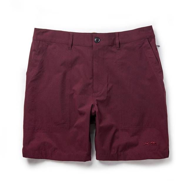 The Traverse Short in Wine