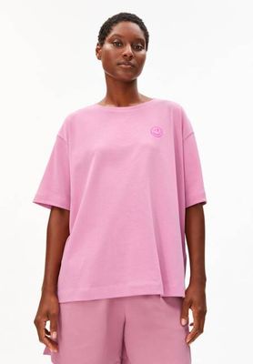 GIANNAA DIFFERENCE T-SHIRT | washed berry