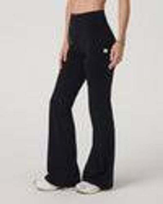 Vuori AllTheForm™ Flare | Women's Black Flare Leggings | Vuori