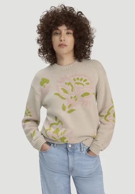 Relaxed knitted pullover made of pure cotton