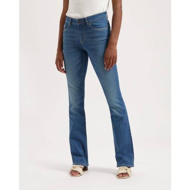 Amy Bootcut Essential