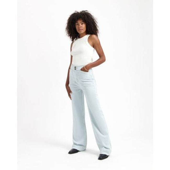 Farrah Worker Super Light