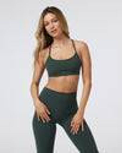 Vuori AllTheFeels™ Bra | Aspen Sports Bra | Vuori