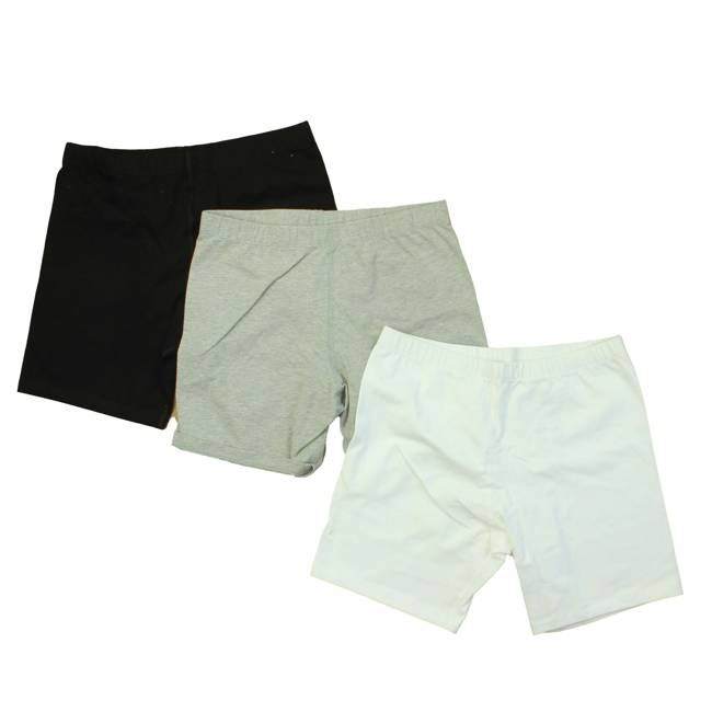 New Without Tags Shorts size: 14 Years
