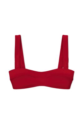 Lou Bandeau in Scarlet