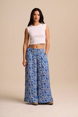 Maddie - Baumwollhose in Sommer-Optik mit blauem Blumenmuster