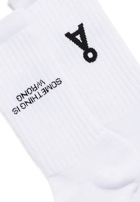 SAAMUS AAROUND | white