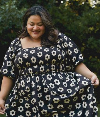 The Katrina Dress Extended | Noir Daisy