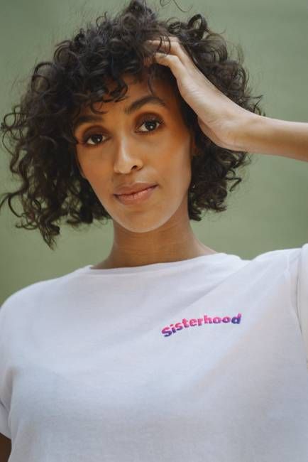 Sisterhood - Organic Cotton Embroidery Cropped T-shirt