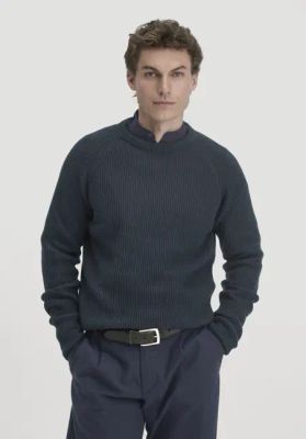 Regular knit sweater made of organic cotton with organic merino wool