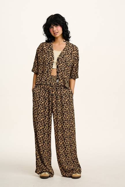 Jody - Trousers in Leopard Print