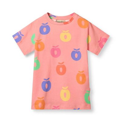T-shirt with apples