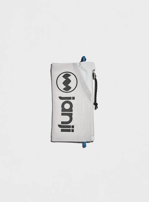 Multipocket Medium Zip Pouch