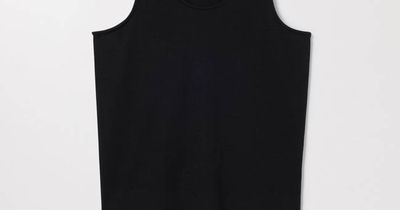 The Scoop Neck Tank Top in Black | Asket