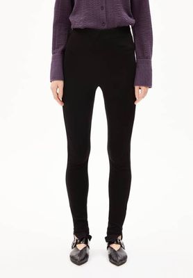 JARLAA MARAA | black