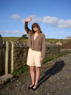 Ingleton Crop Cardigan in Loam