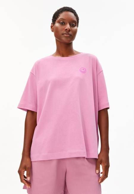 GIANNAA DIFFERENCE T-SHIRT | washed berry