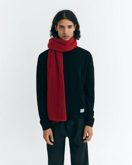 Red wool Ghede scarf