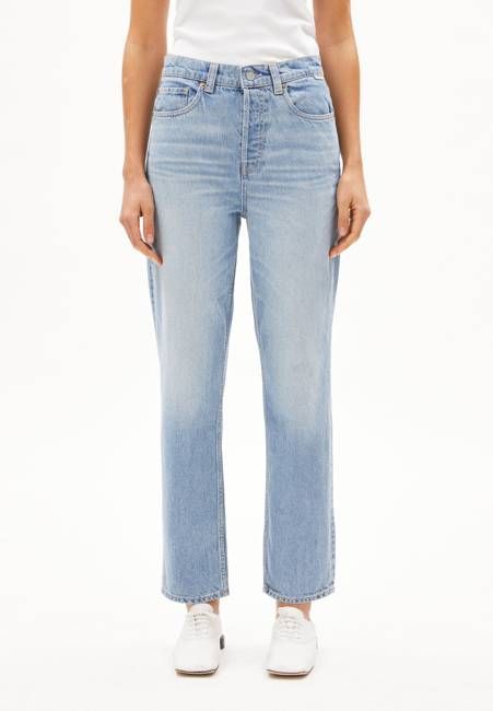 AAIKALA HIGH STRAIGHT JEAN | andromedar