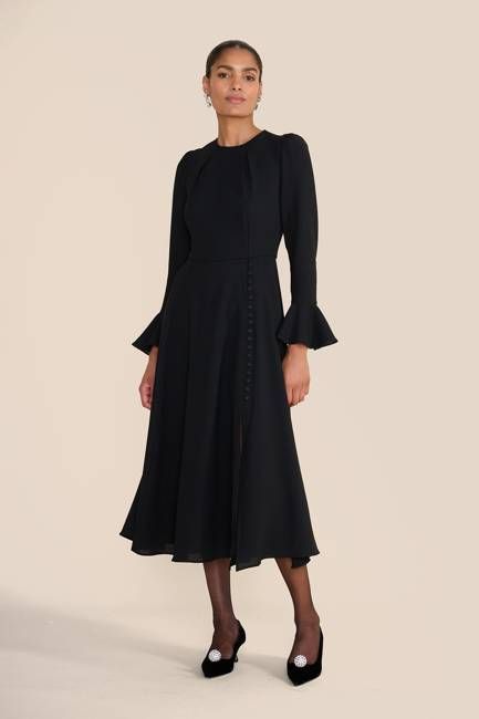 Yahvi Black Dress