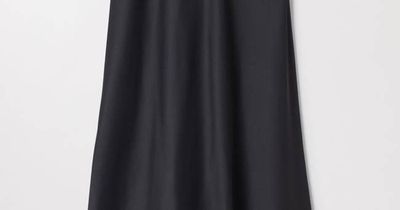 The Slip Skirt Black | Timeless Elegant Essential | Asket