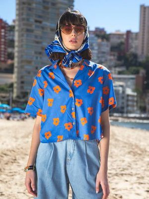 HARVEY BLUE FLOWERS WOMEN'S OVERSIZED SHIRT