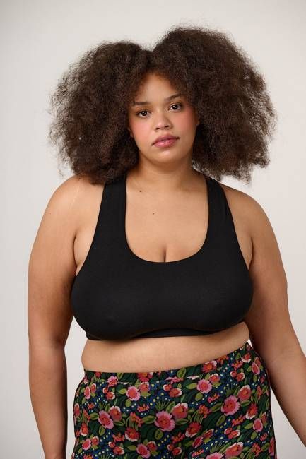 Emil - Viscose Crop Top in Black