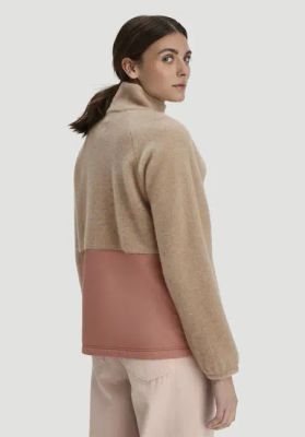 Relaxed wool fleece jacket made of organic merino wool with organic cotton