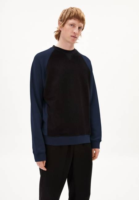NIKOLAAR| night sky-black