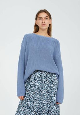 NURIELLAA | neblig blau