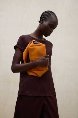 PLAIN ORANGE SMALL TIKA BAG