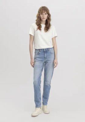 HANNA High Rise Mom jeans made from organic denim