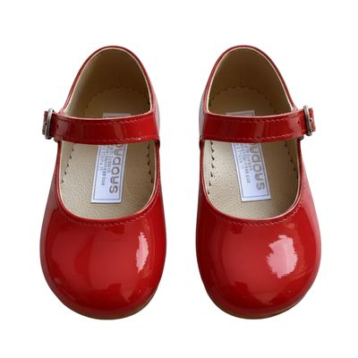 Britannical x Early Days — Mary Jane Pre-Walker Babyschuhe für Mädchen — Lackrot